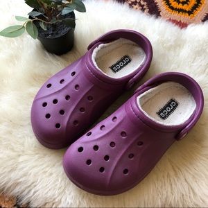 fleece lined crocs lavender